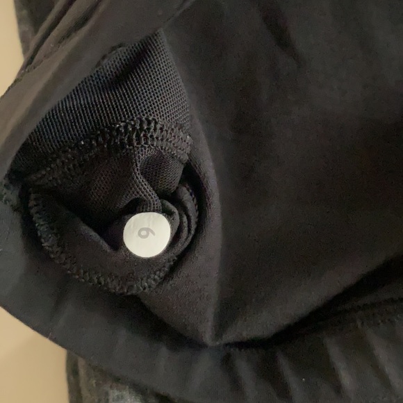 Lululemon top with fit in sports bra. - Picture 4 of 4